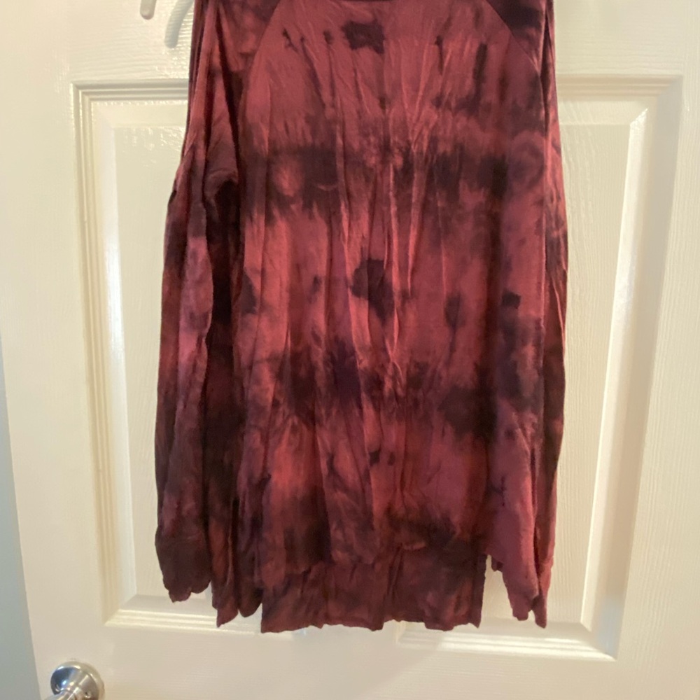 Tie-Dye Long Sleeve Top